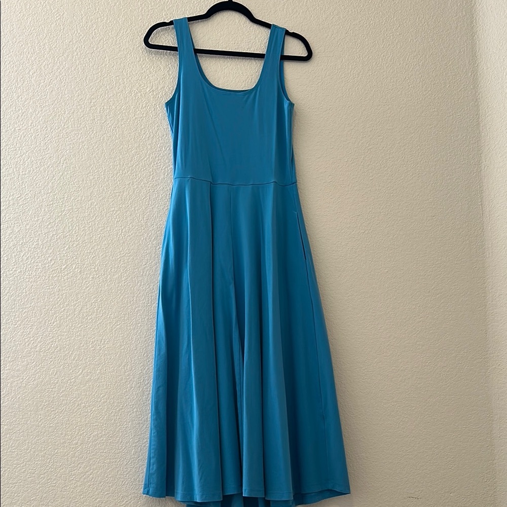 Elegant Blue Sleeveless Dress